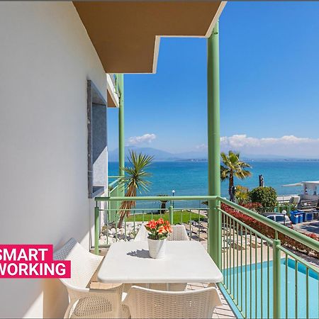 דסנזאנו דל גארדה Residenza Miralago II By Wonderful Italy מראה חיצוני תמונה