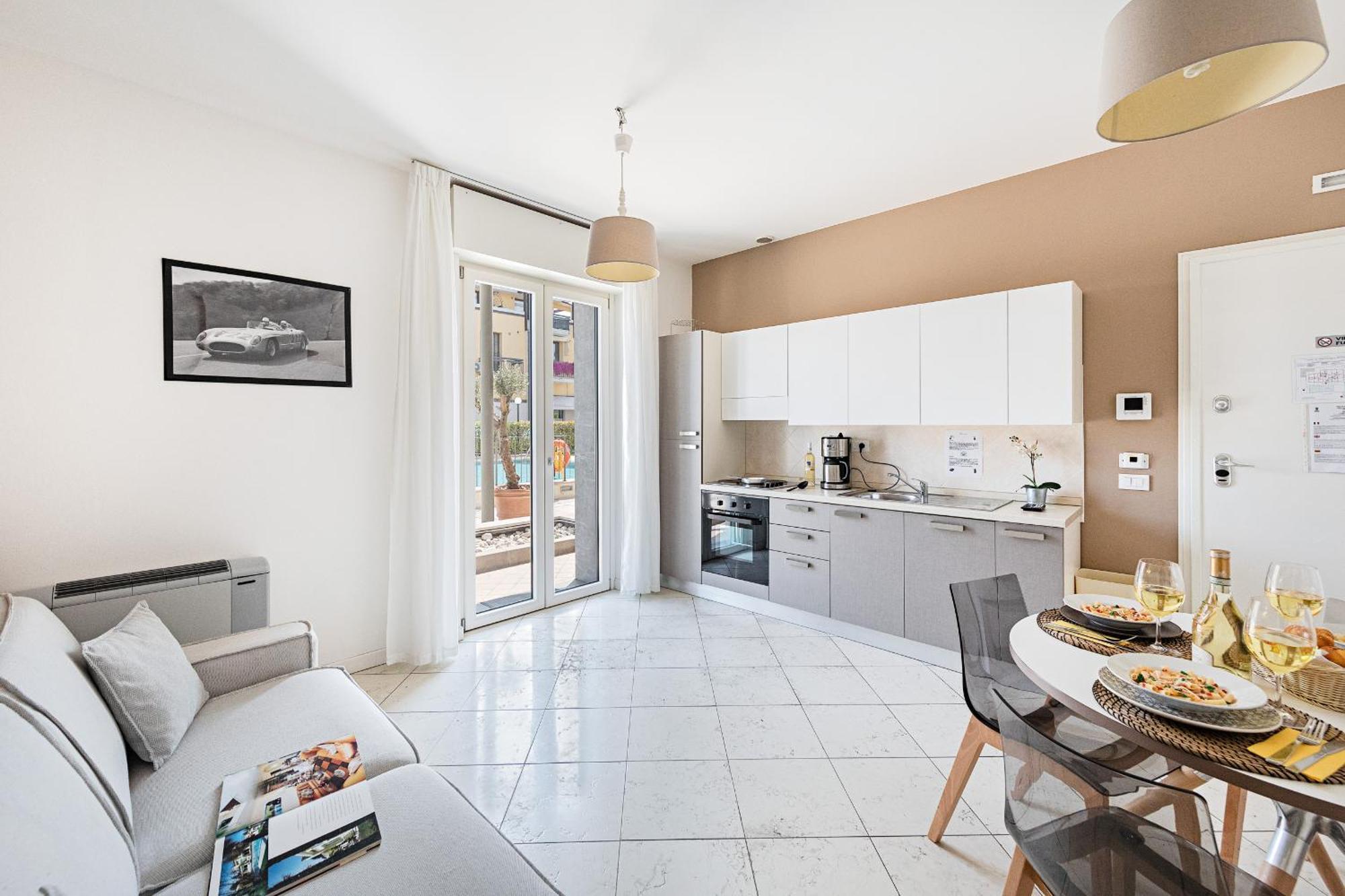 דסנזאנו דל גארדה Residenza Miralago II By Wonderful Italy מראה חיצוני תמונה