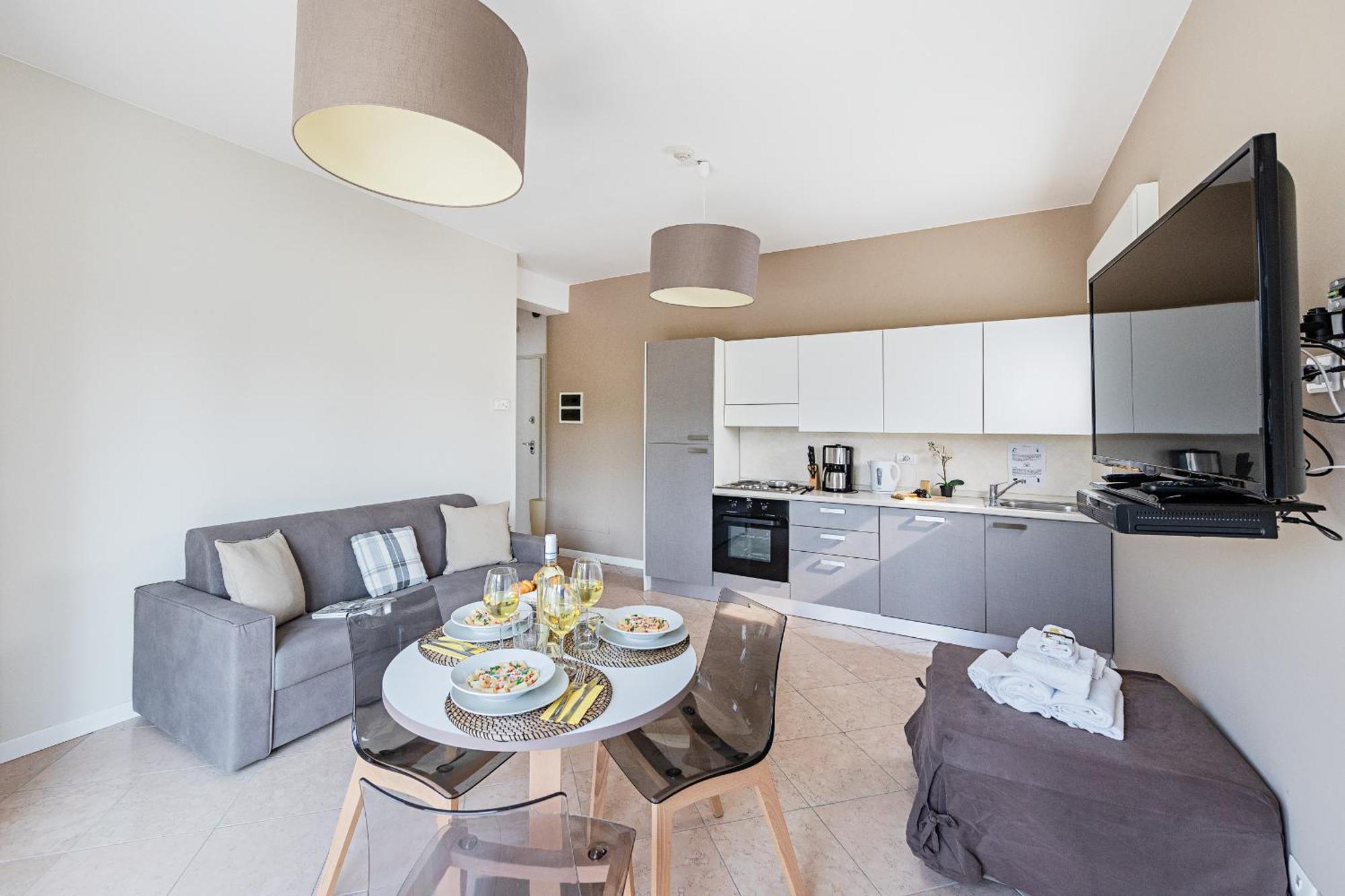 דסנזאנו דל גארדה Residenza Miralago II By Wonderful Italy מראה חיצוני תמונה
